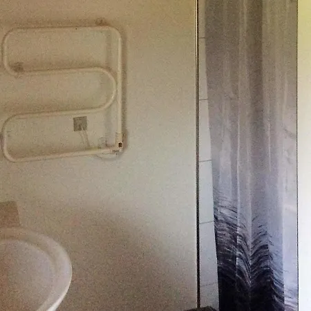 Three-bedroom Holiday In 12