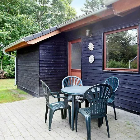 Three-bedroom Holiday In 12 Ansager